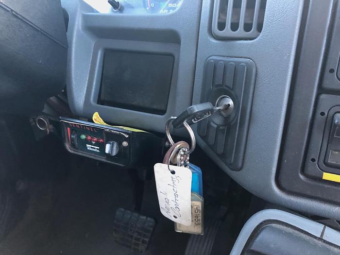 Used 2003 IHC Altec AM 855 Bucket Truck