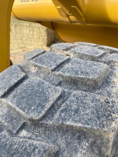 Used Cat 60 Pull Scraper - 13 cyd  ** Converted to All Hydraulic **