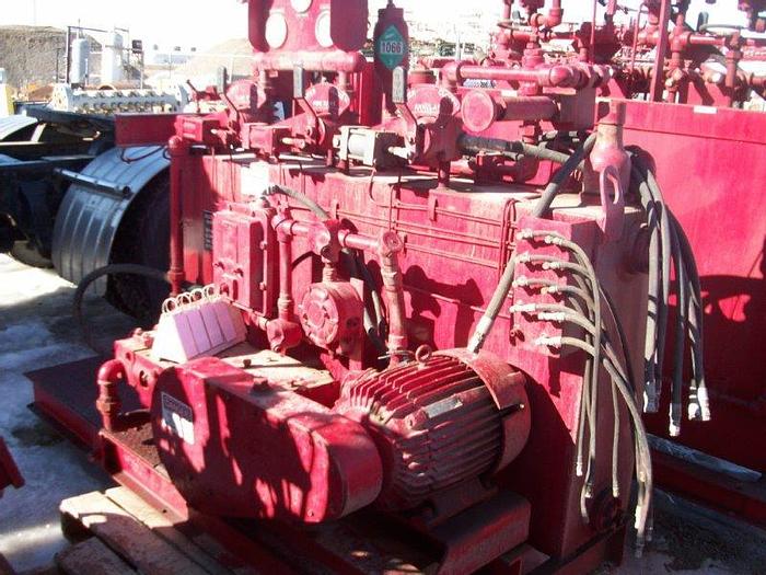 Used Oilco 3 Station Closing Unit / Accumulator