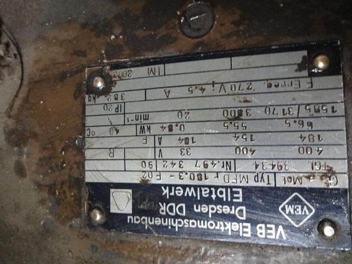 Utilisé Aléseuse à table croisée marque UNION WMW type BFT 130NC