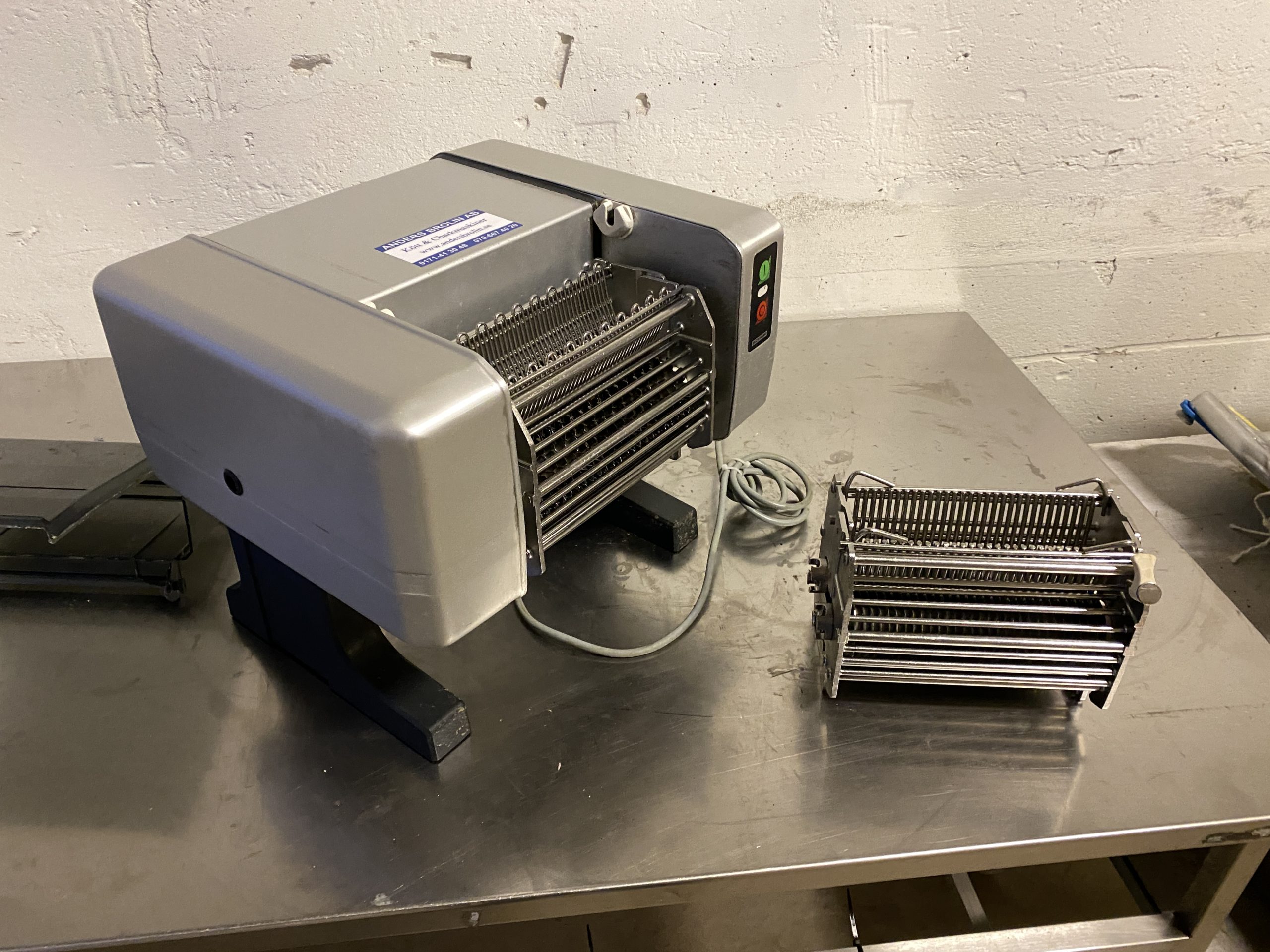 Begagnad #1250 Mörare/Strimlare Bizerba S111 -2003