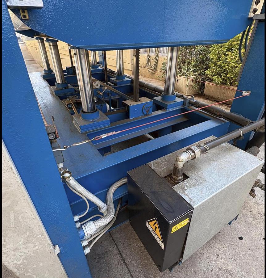 Usato Pressa usata OMC PL 90/13