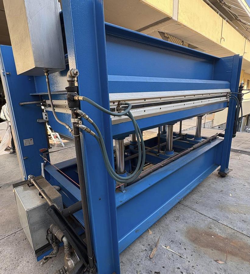 Usato Pressa usata OMC PL 90/13