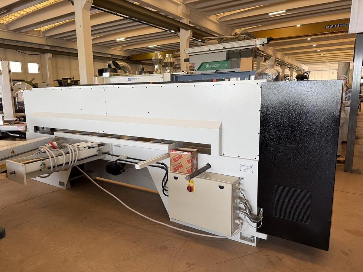 Usato Taglierina per impelliciatura CASATI MACCHINE TO/CC 3200