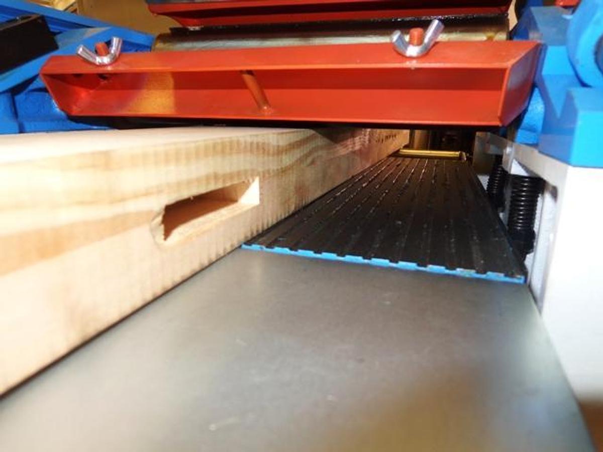 UC250