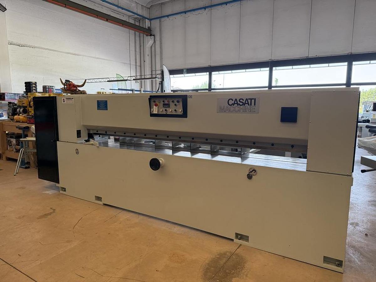 Usato Taglierina per impelliciatura CASATI MACCHINE TO/CC 3200