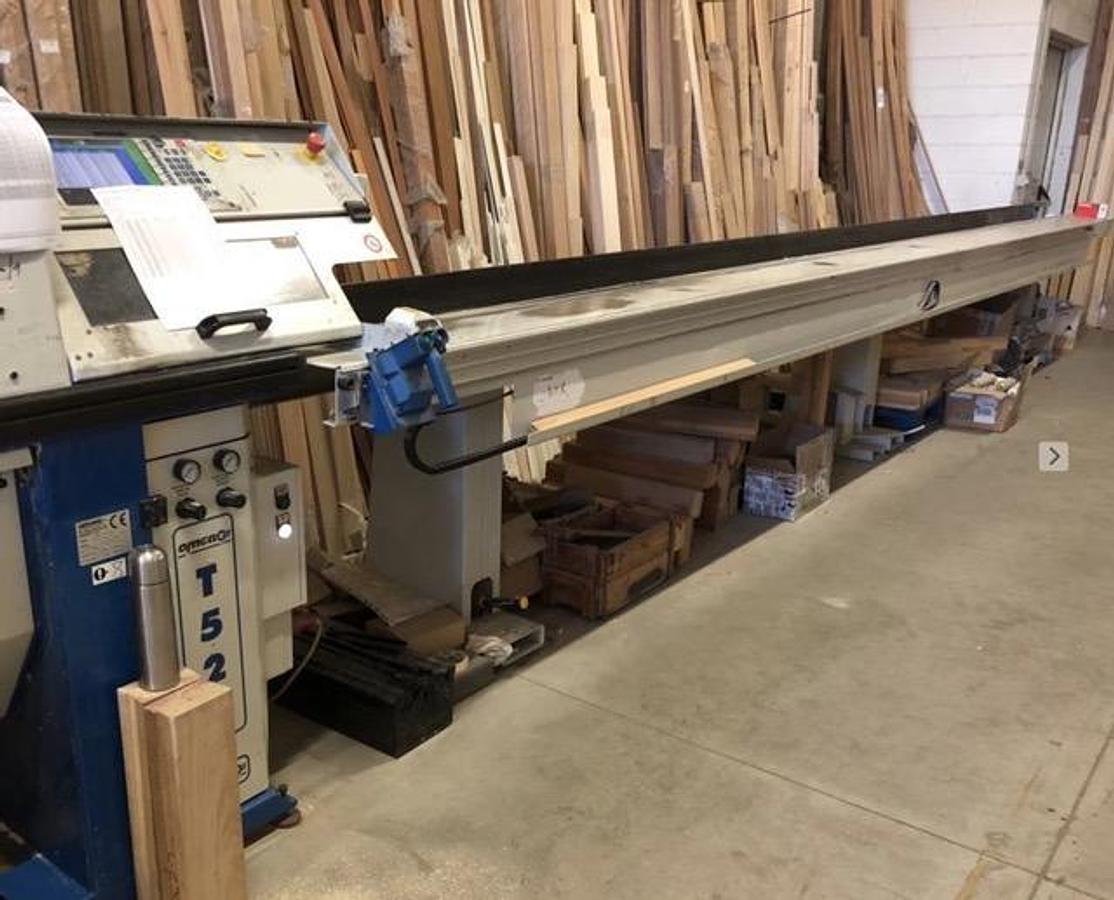 Usato T 521 SNC
