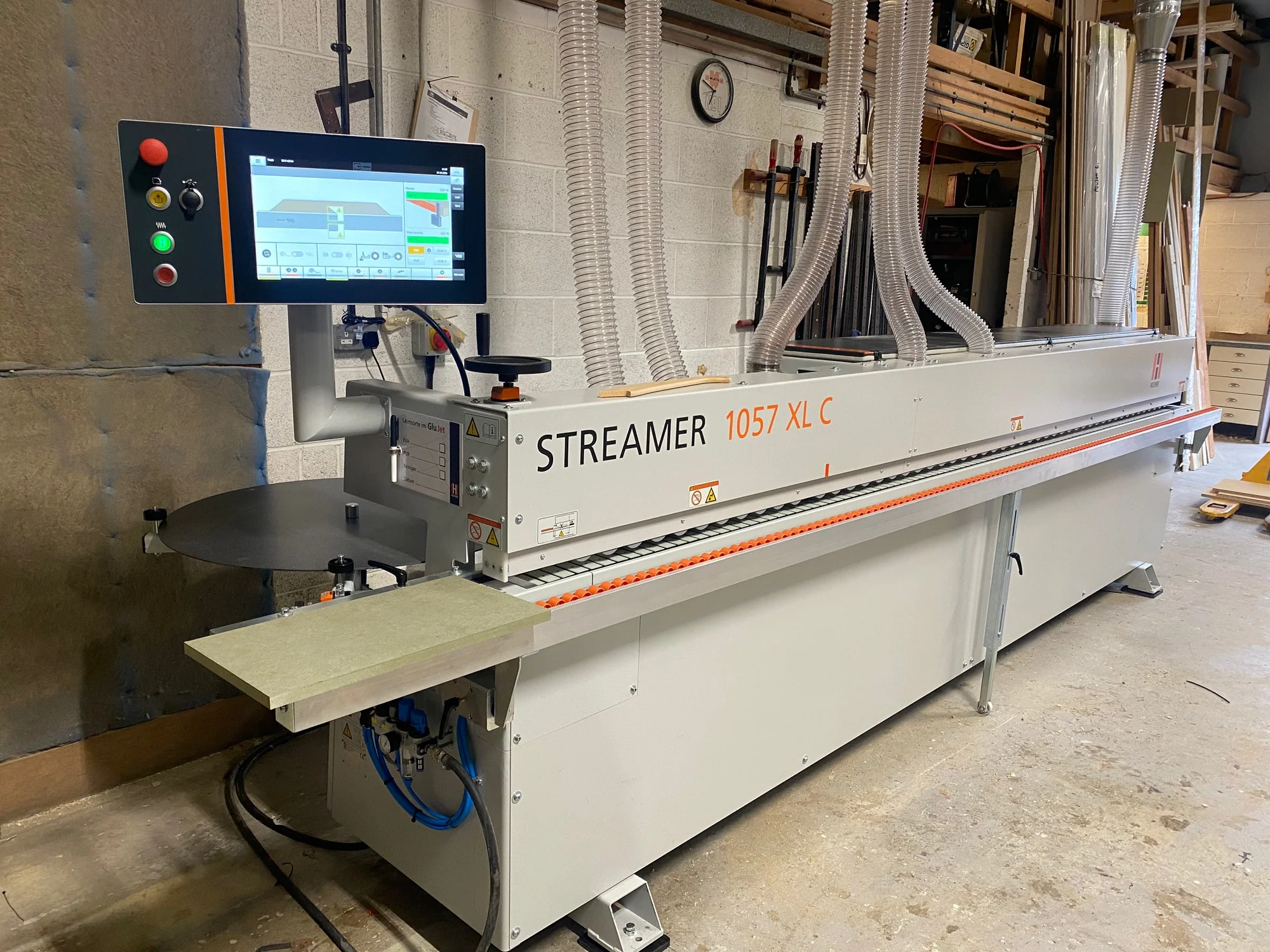 Bordatrice Holzer Streamer 1057 XL C