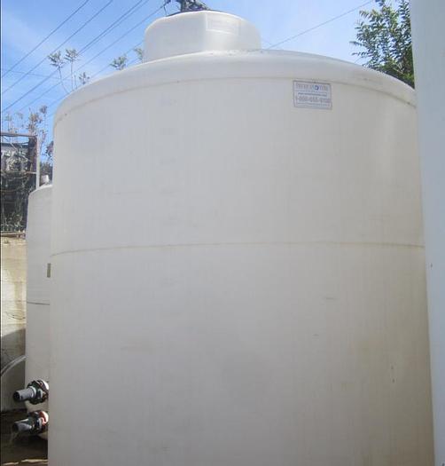 Used Tank, 3,500 Gallon, Plastic, Rotonics, DT/FB, 8' x 8'6