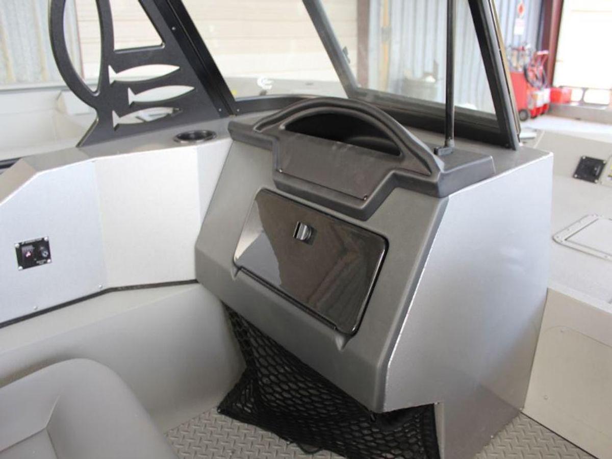 2025 SeaArk ProCat 200 Base