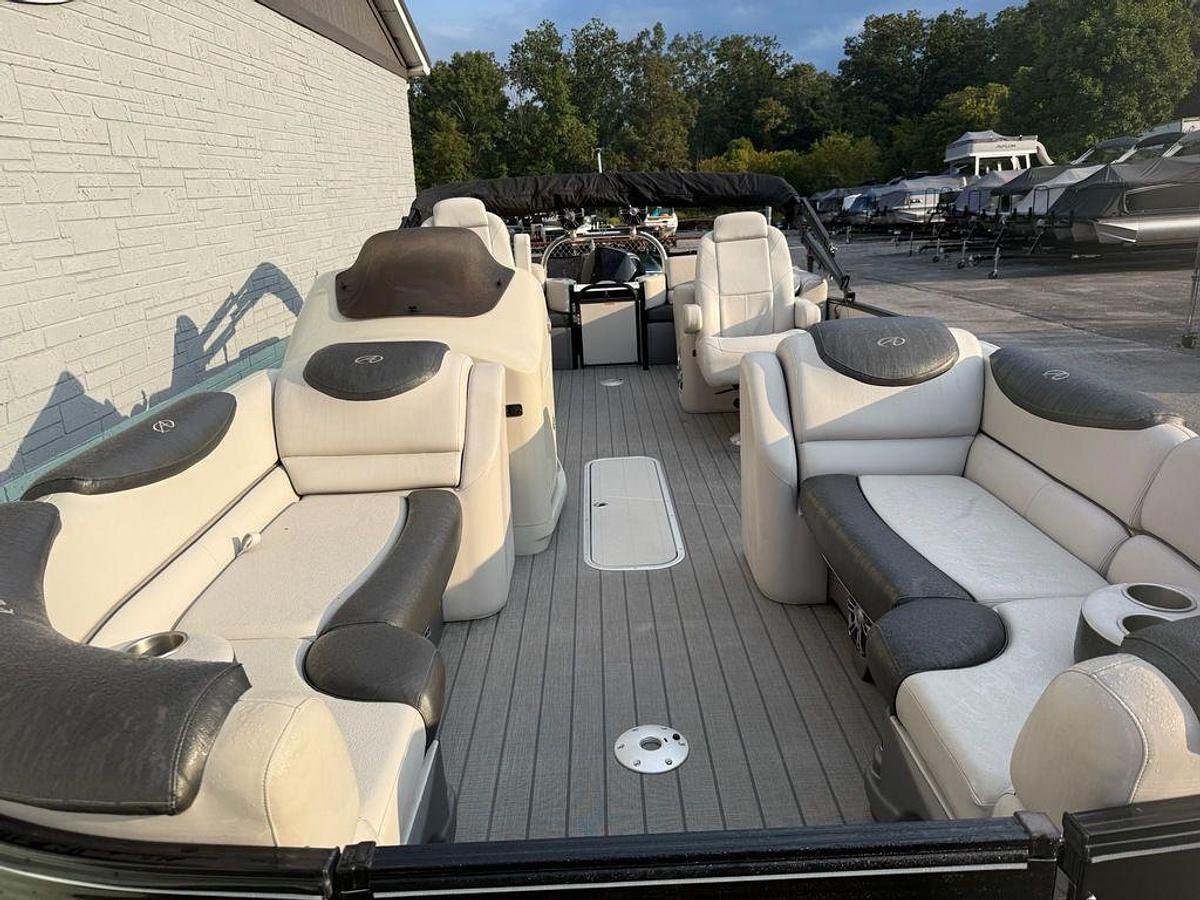 Used 2020 Avalon 2385 Catalina Quad Lounger