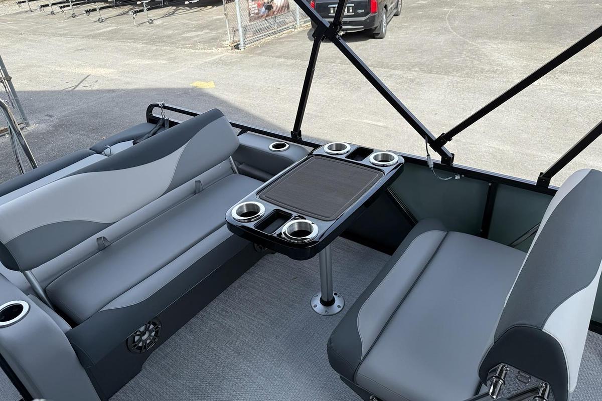 2026 Avalon 2385 LSZ Entertainer