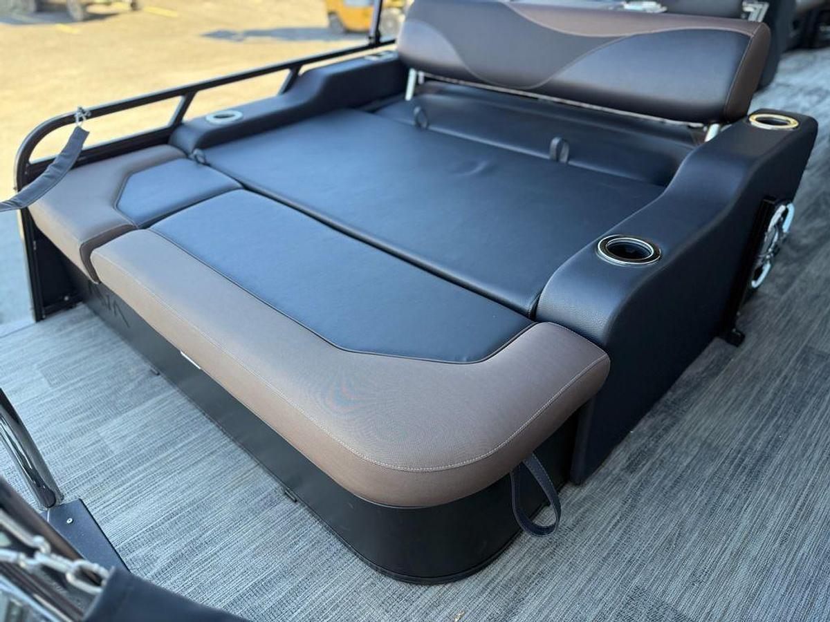 2026 Avalon 2585 LSZ Entertainer