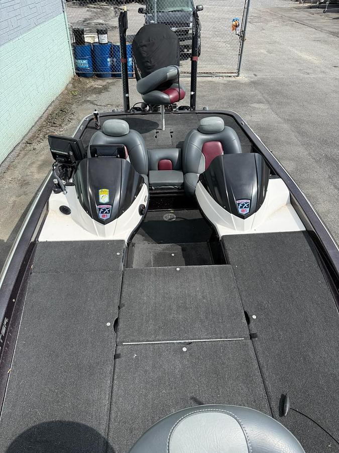 Used 2013 SKEETER FX21