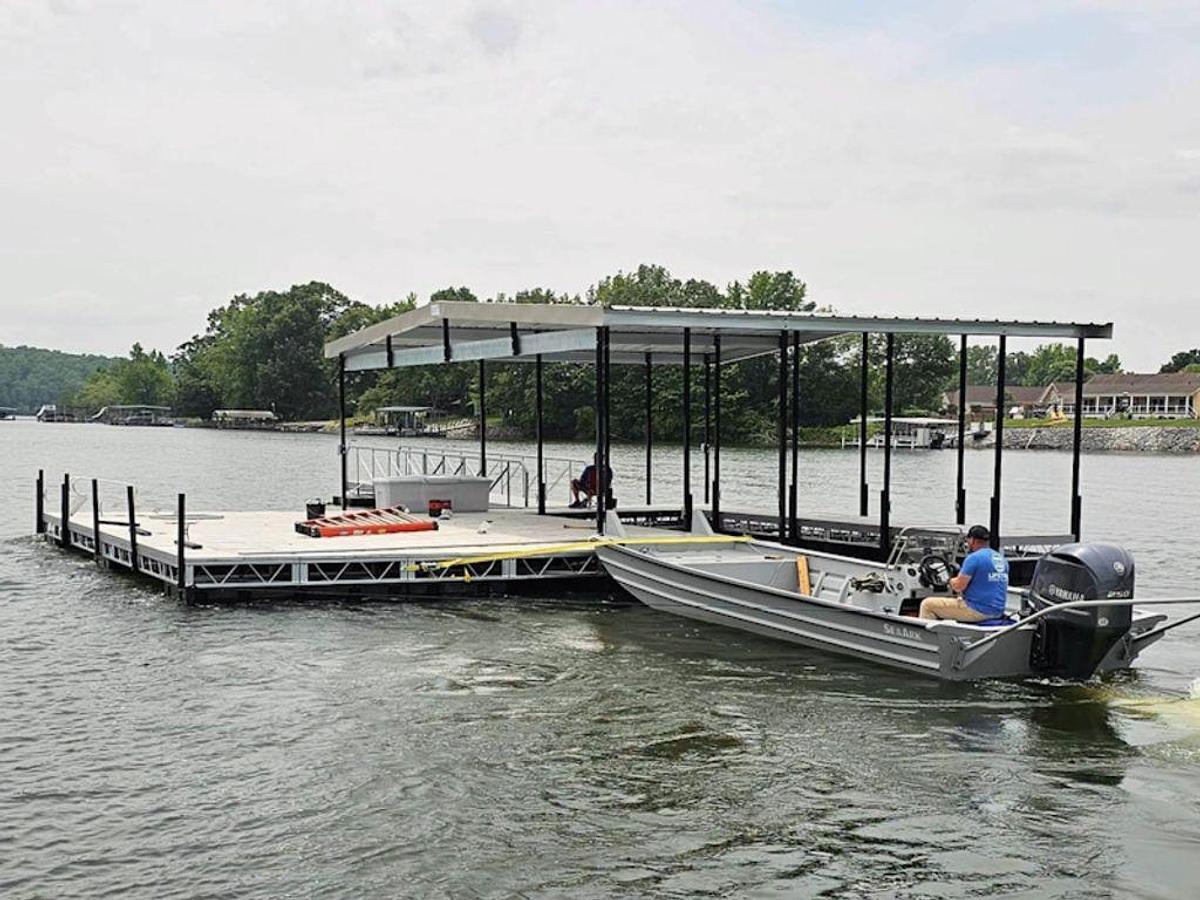 2025 SeaArk 2472 Work Horse Base