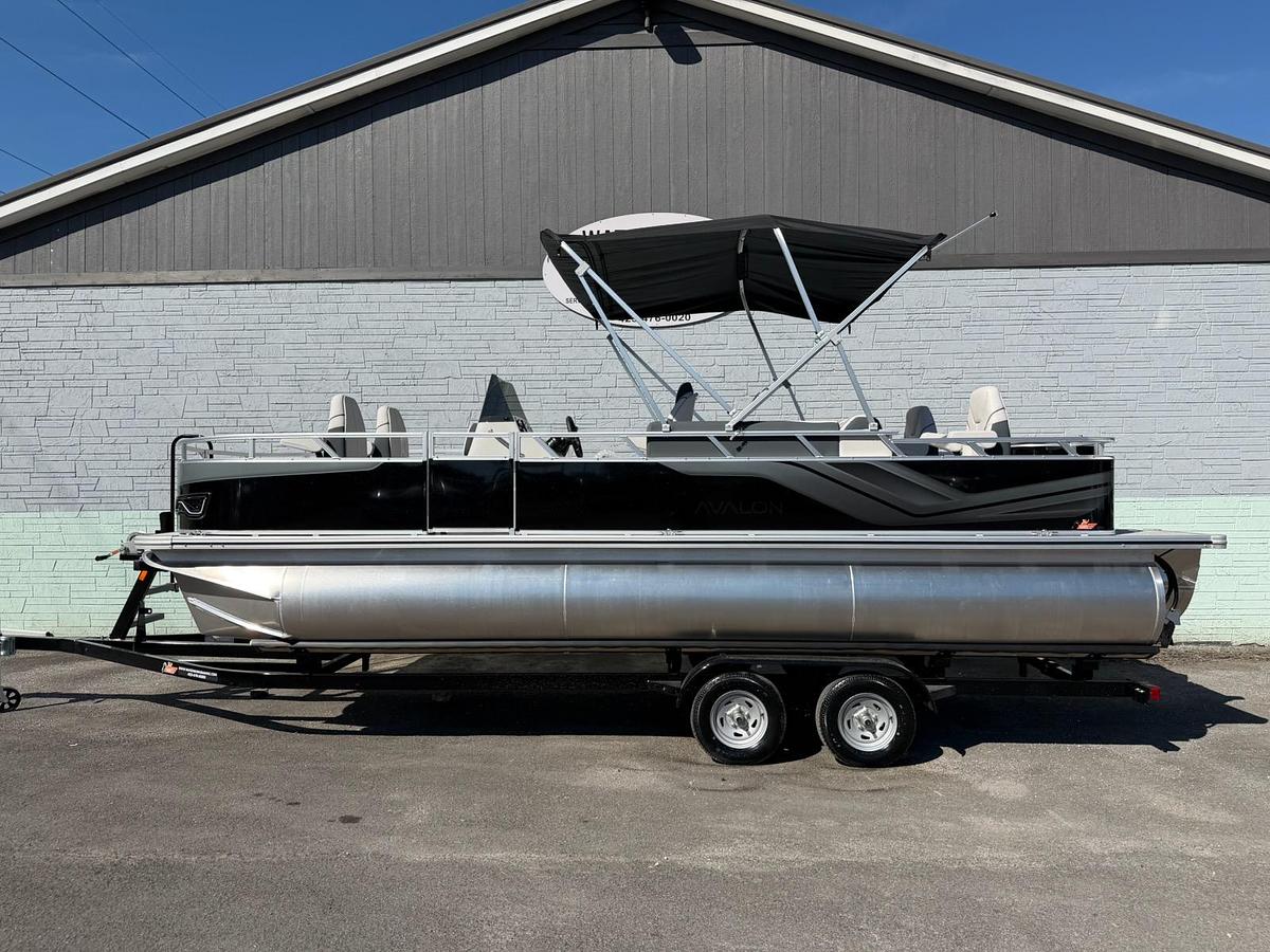 2027 AVALON 2385 VENTURE 85 CENTER FISH