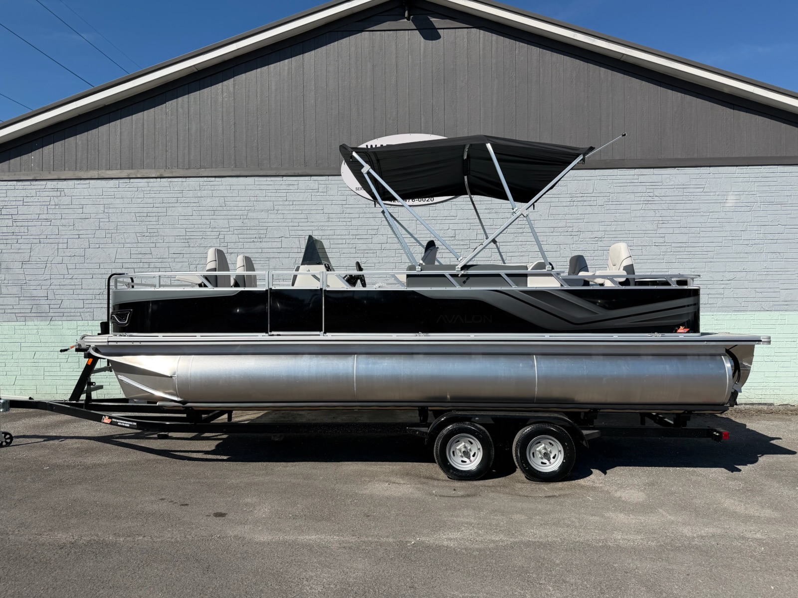 2027 AVALON 2385 VENTURE 85 CENTER FISH