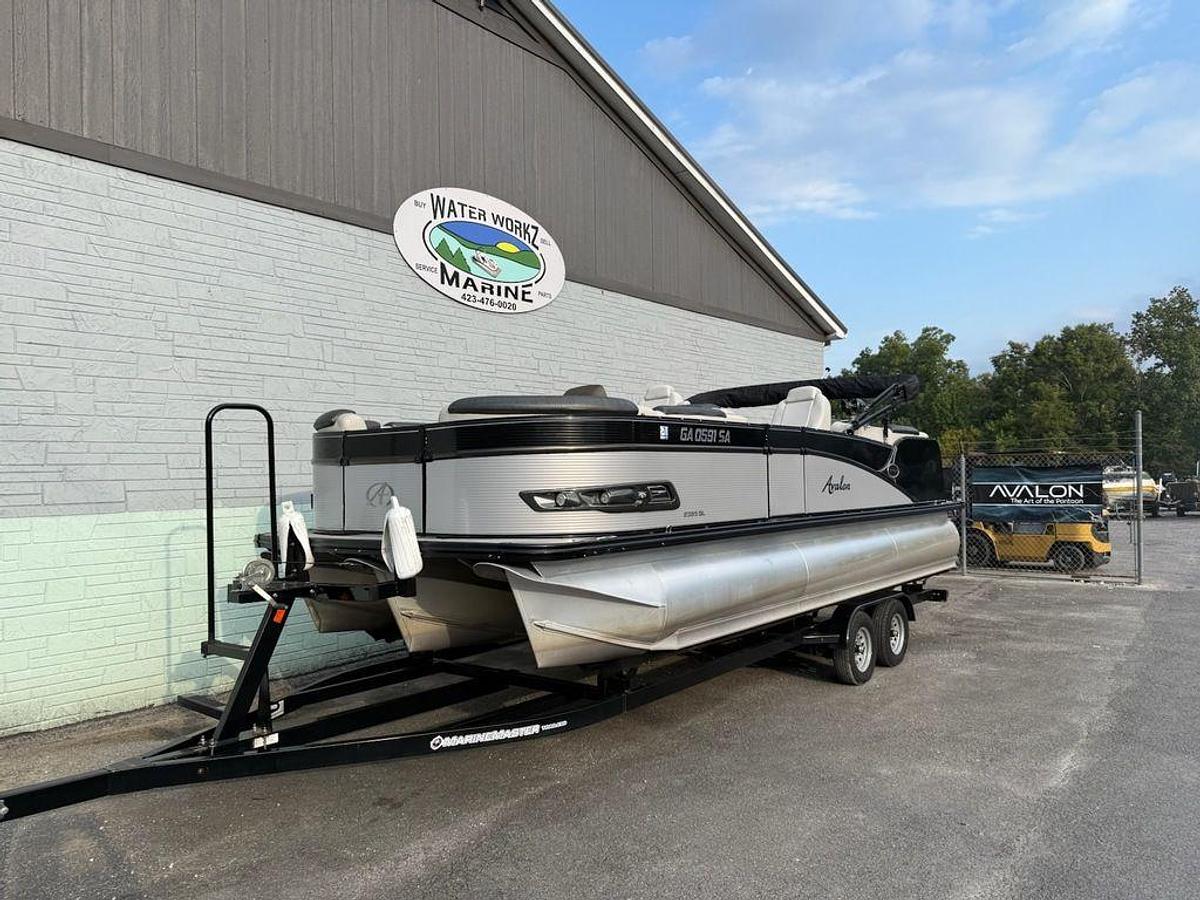 Used 2020 Avalon 2385 Catalina Quad Lounger