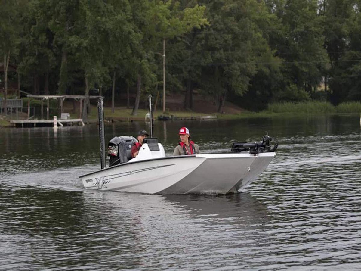 2025 Xpress Boats X21 Pro Base