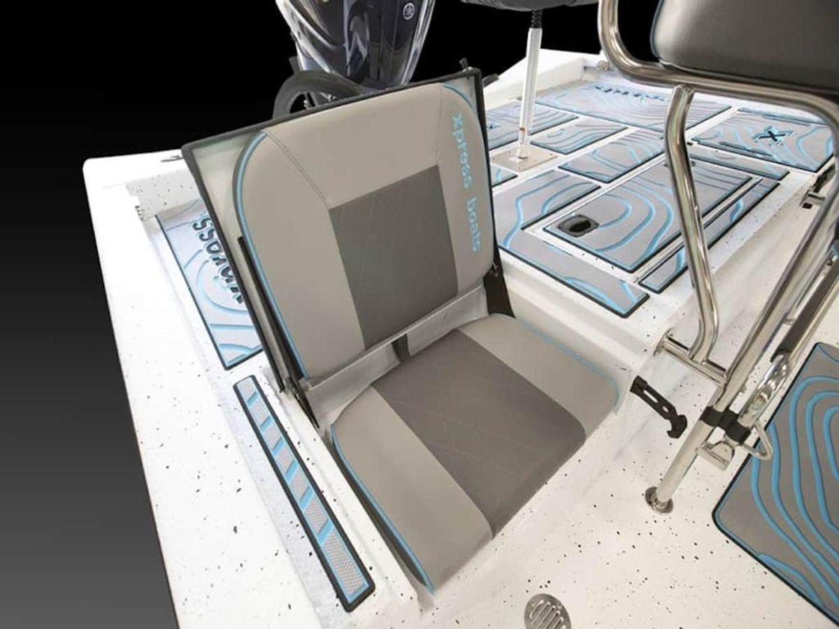 2025 Xpress Boats H24B Base
