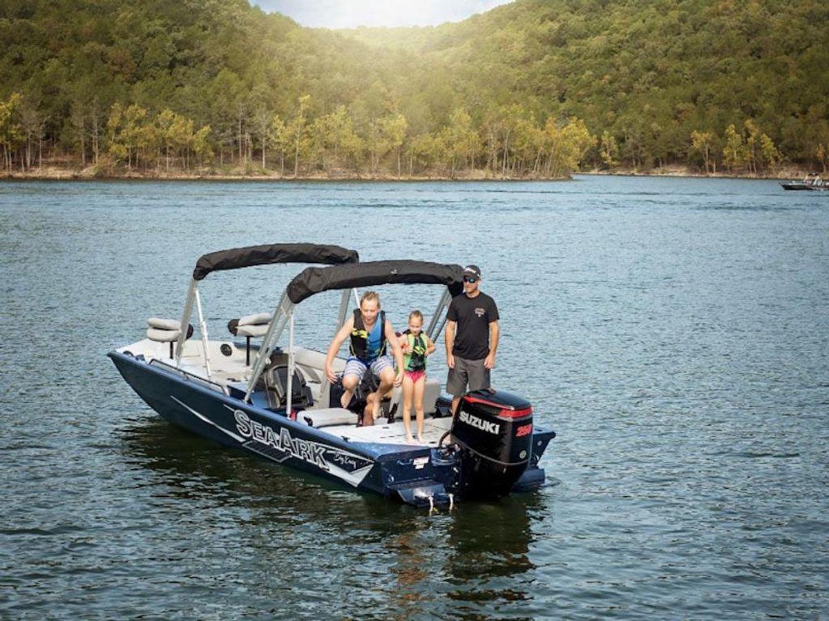 2025 SeaArk Big Easy Base