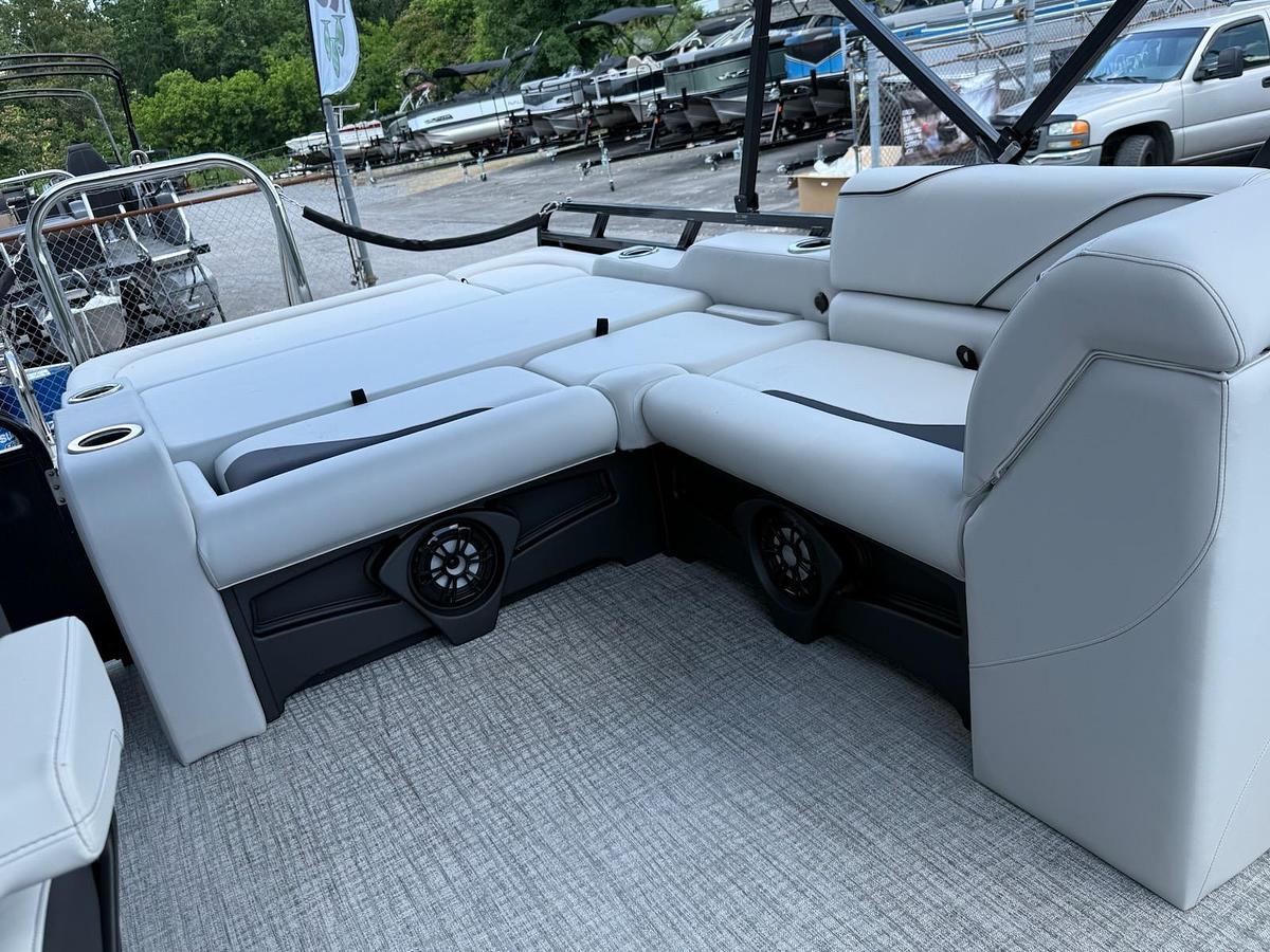 2026 AVALON 2385 VENTURE VRB