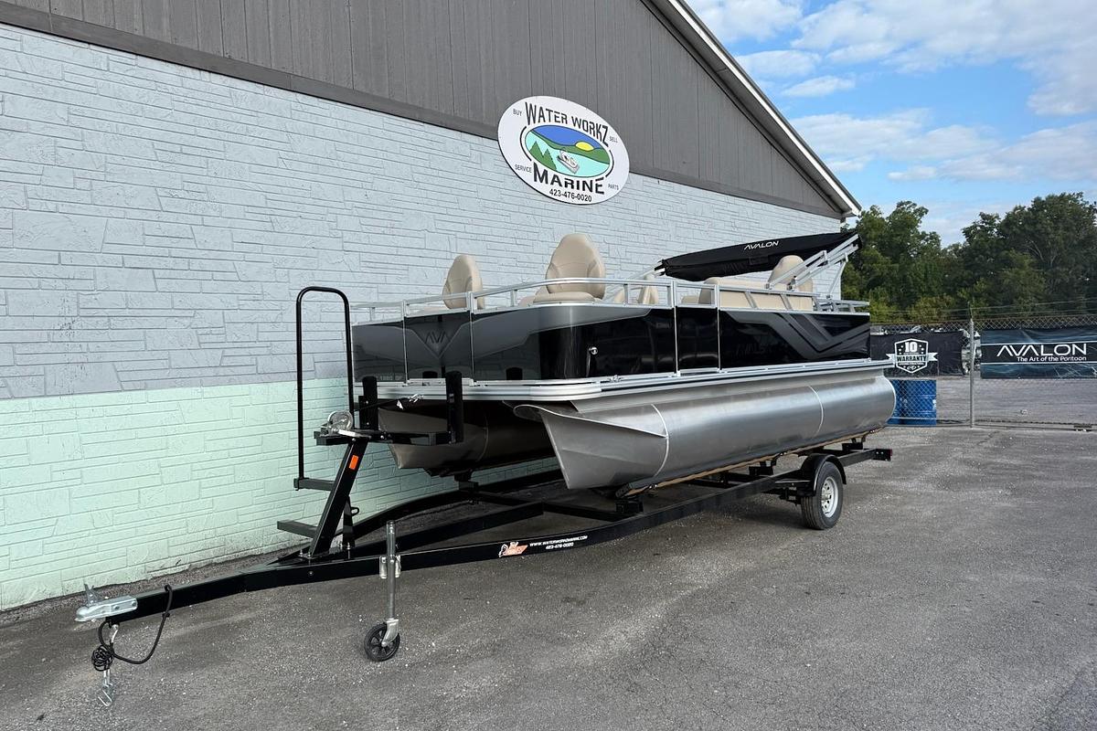 2025 Avalon VTX Quad Fish
