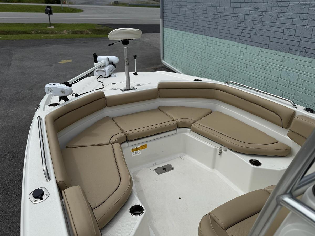 2019 NAUTIC STAR 231 HYBRD CC
