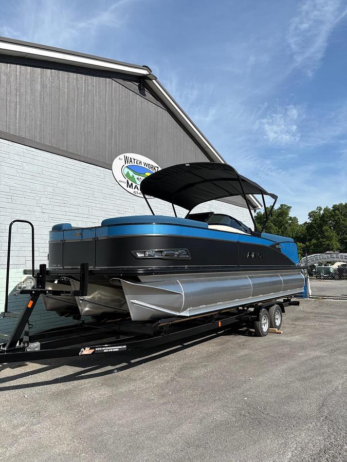 2026 AVALON 2585 CATALINA QUAD LOUNGER WINDSHIELD