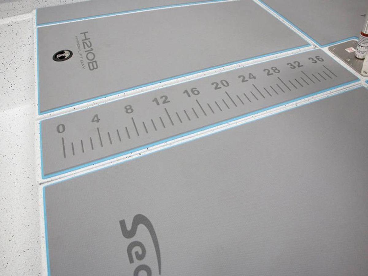 2025 Xpress Boats H210B Base