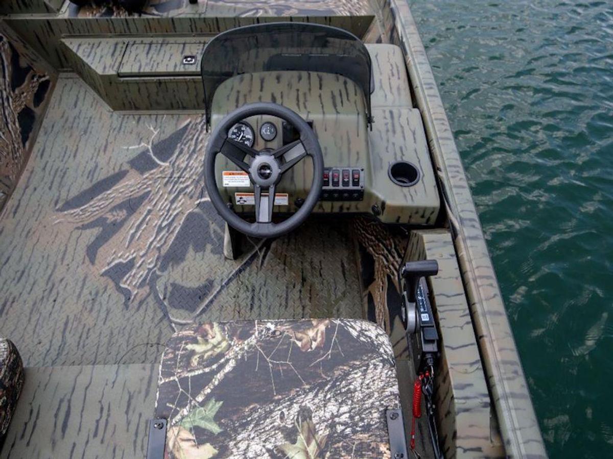 2025 SeaArk VCat 200 Side Console