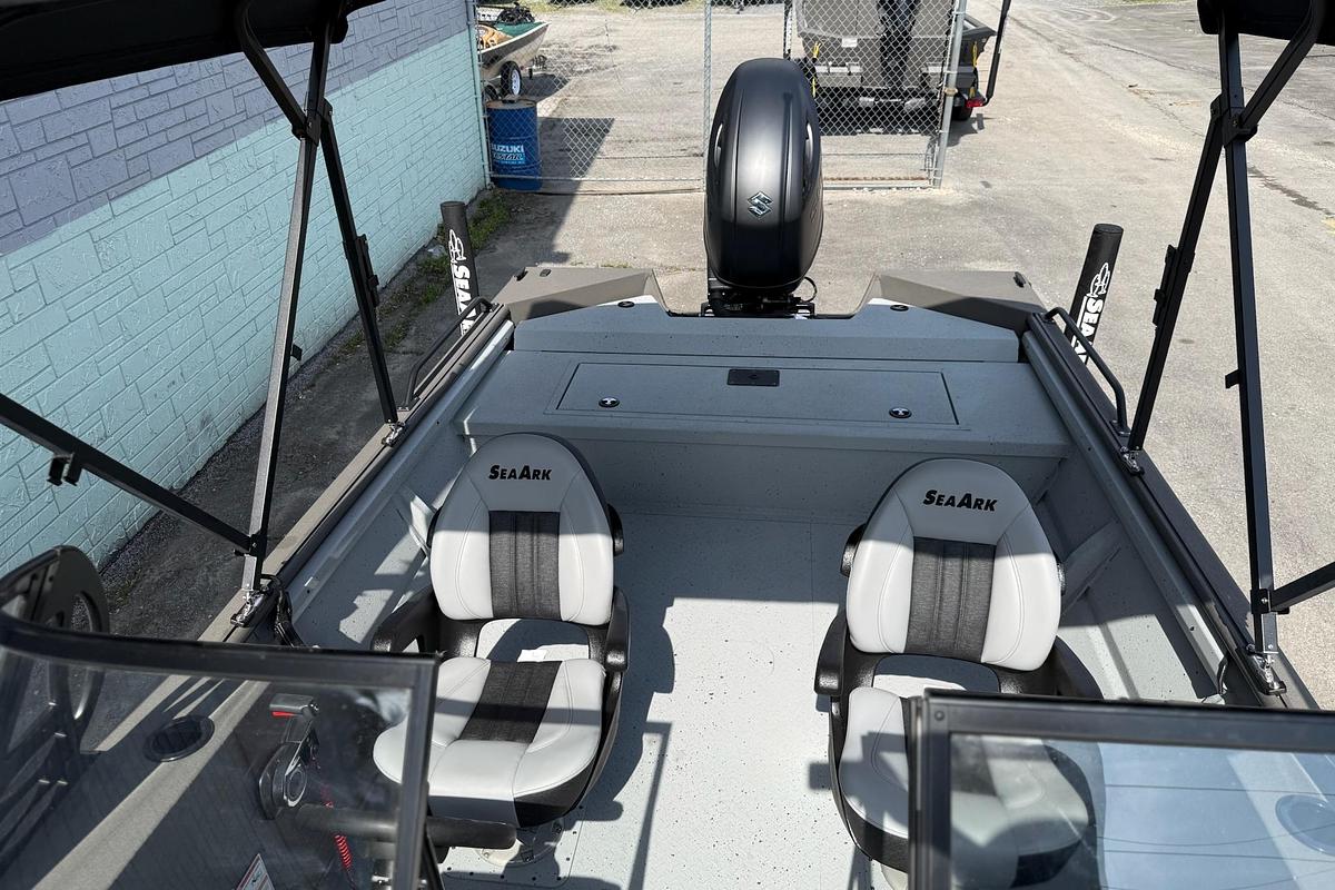 2026 SeaArk Protege 200