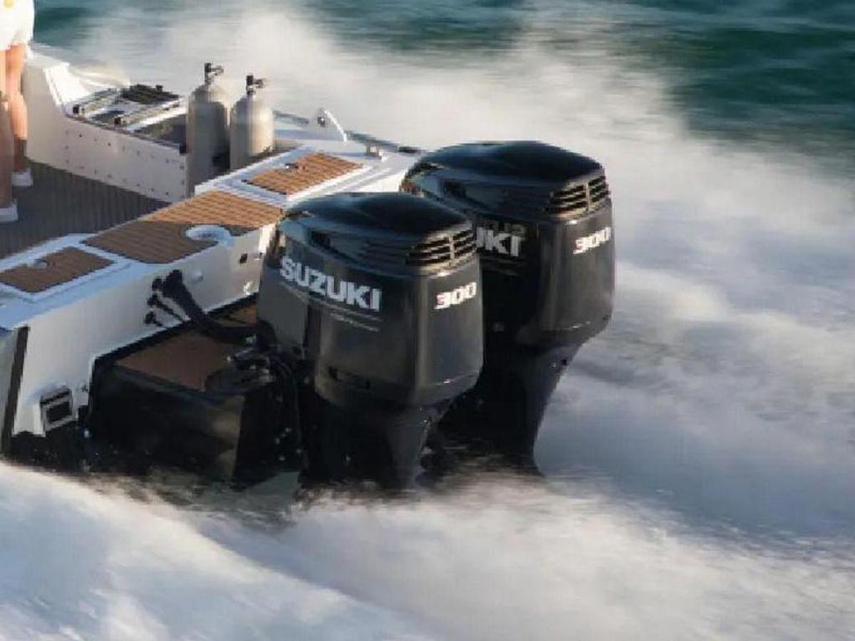 2025 Suzuki Marine DF300AP Stealth L