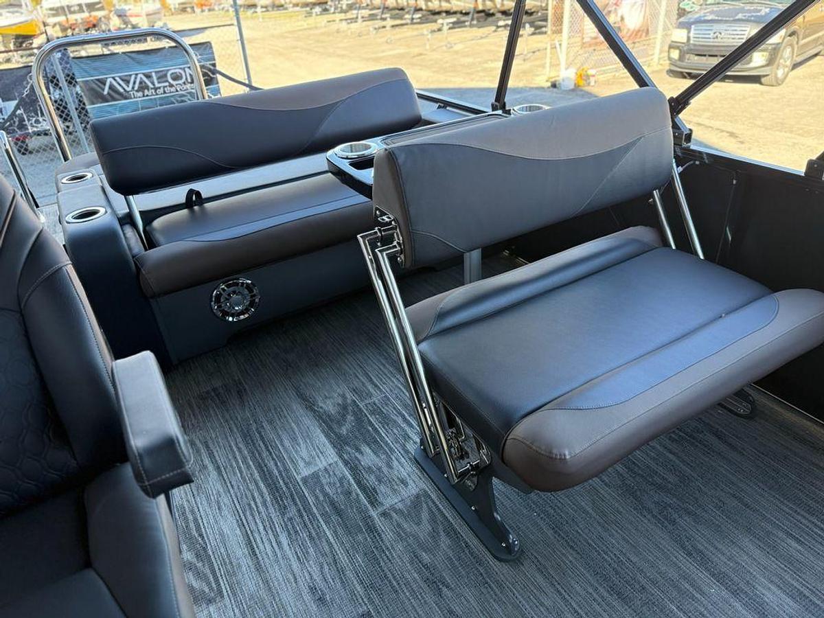 2026 Avalon 2585 LSZ Entertainer