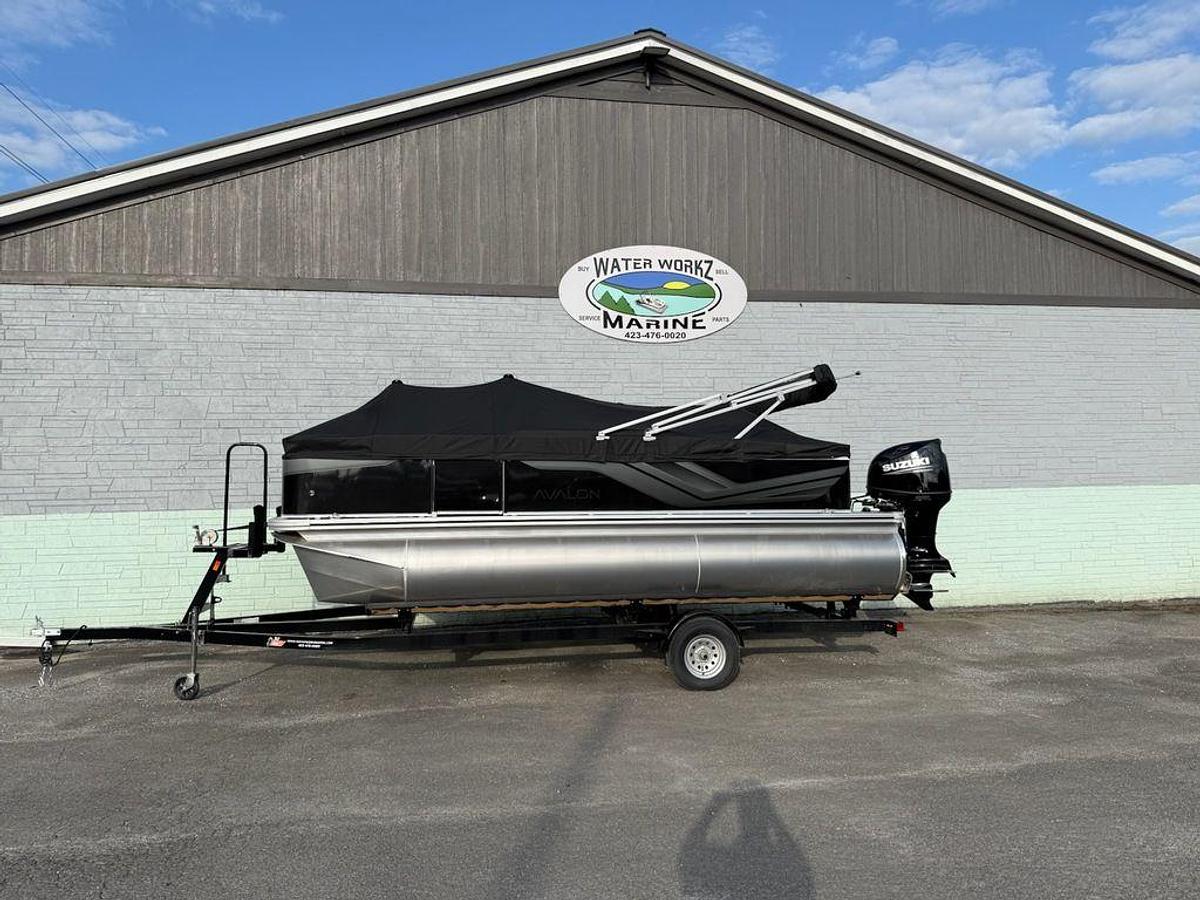 2025 Avalon VTX 19' Quad Fish
