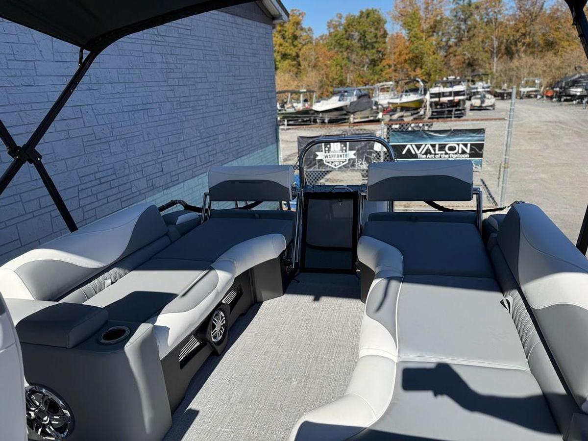 2026 Avalon 2385 LSZ QLS