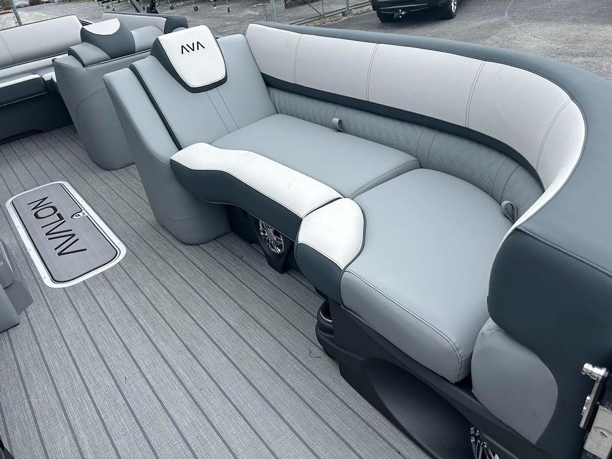 2025 Avalon 2385 Catalina VRB