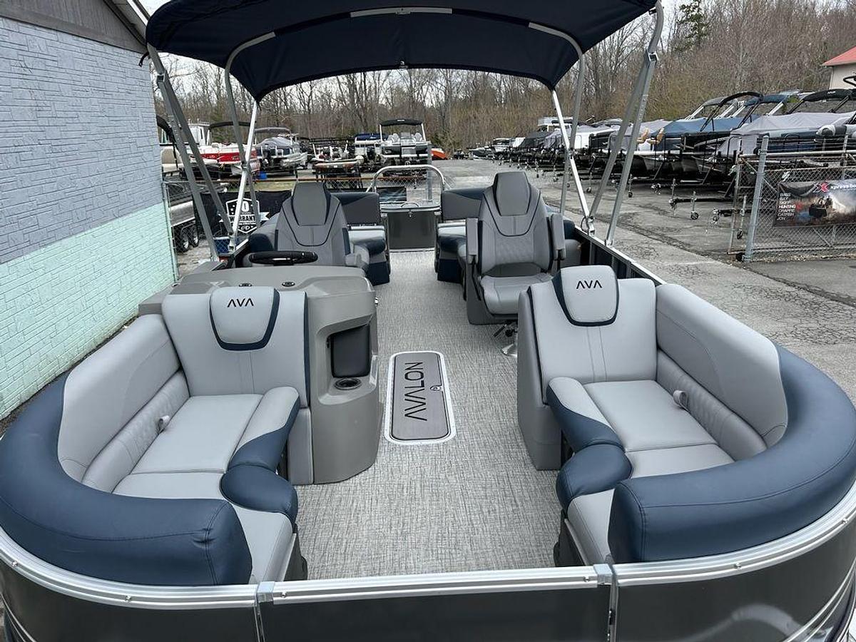 2025 Avalon 2385 LSZ Quad Lounger Shift