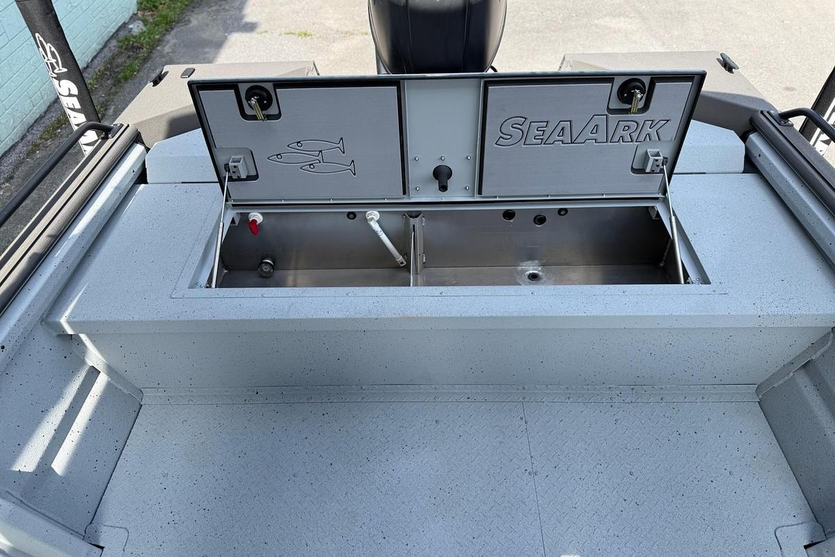 2026 SeaArk Protege 200