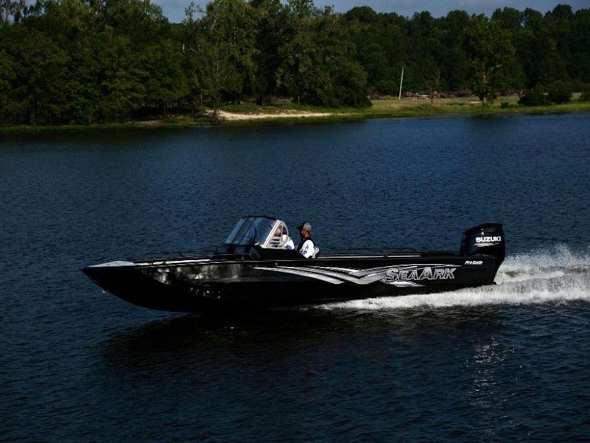 2025 SeaArk ProGuide Base