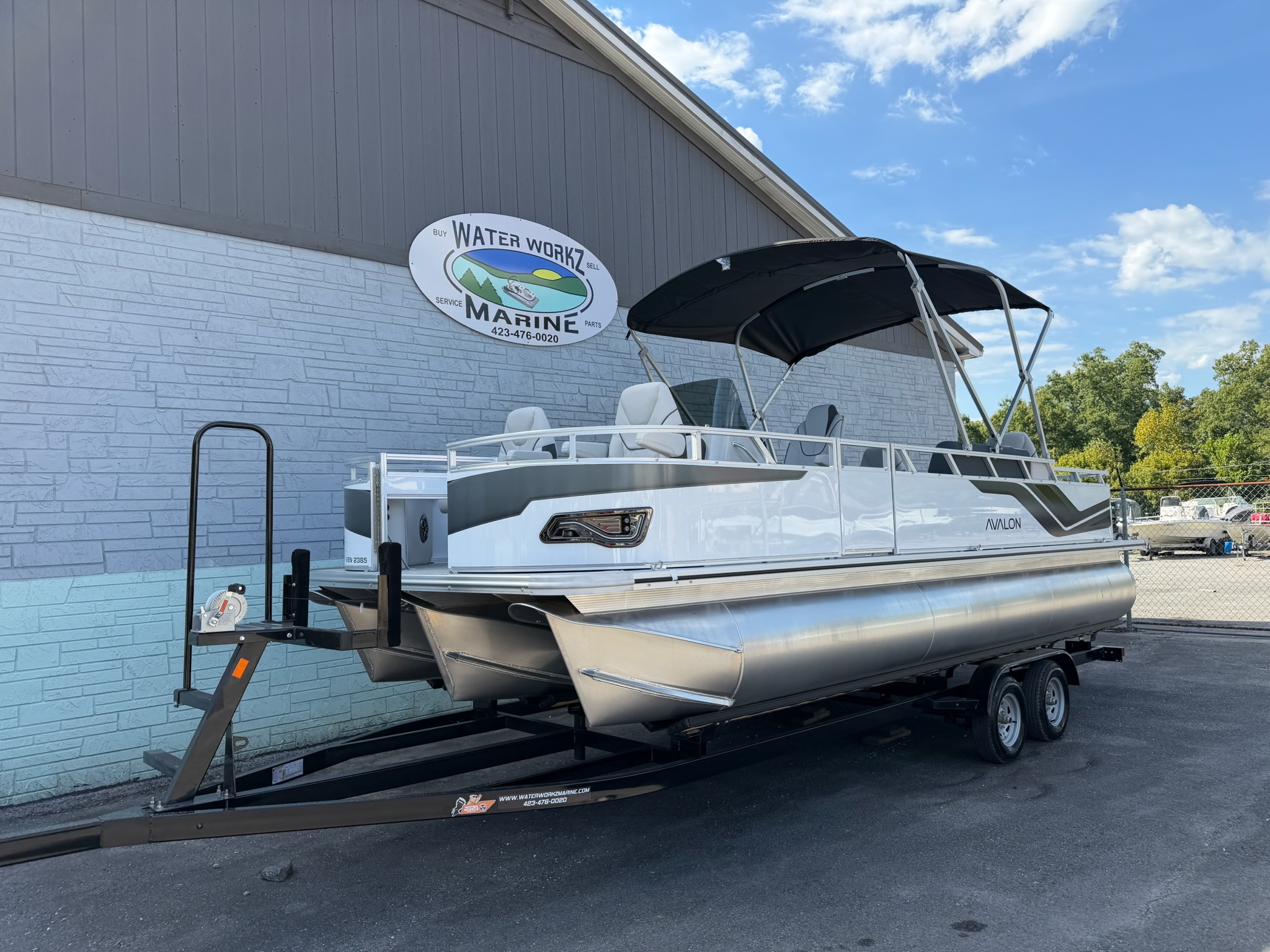 2027 AVALON 2385 VENTURE 85 CENTER FISH