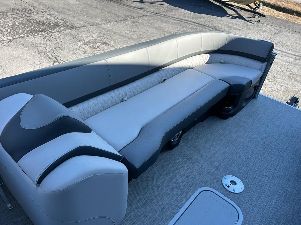 2025 Avalon Catalina 2585 Funship Cruise