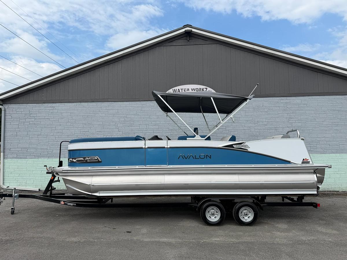 Used 2027 AVALON 2385 CATALINA VRL