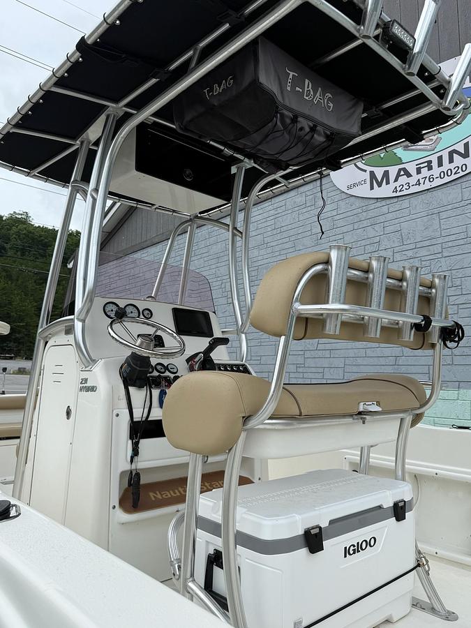 2019 NAUTIC STAR 231 HYBRD CC