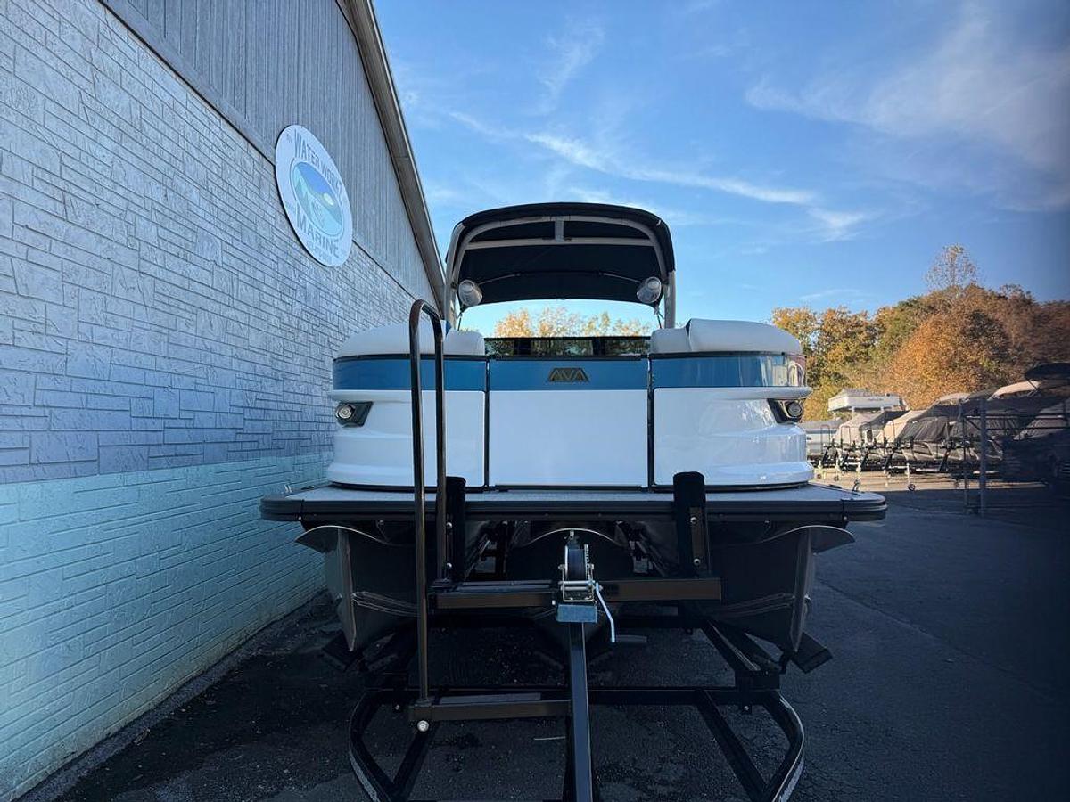 2026 Avalon 2585 Excalibur LTD Flex Windshield