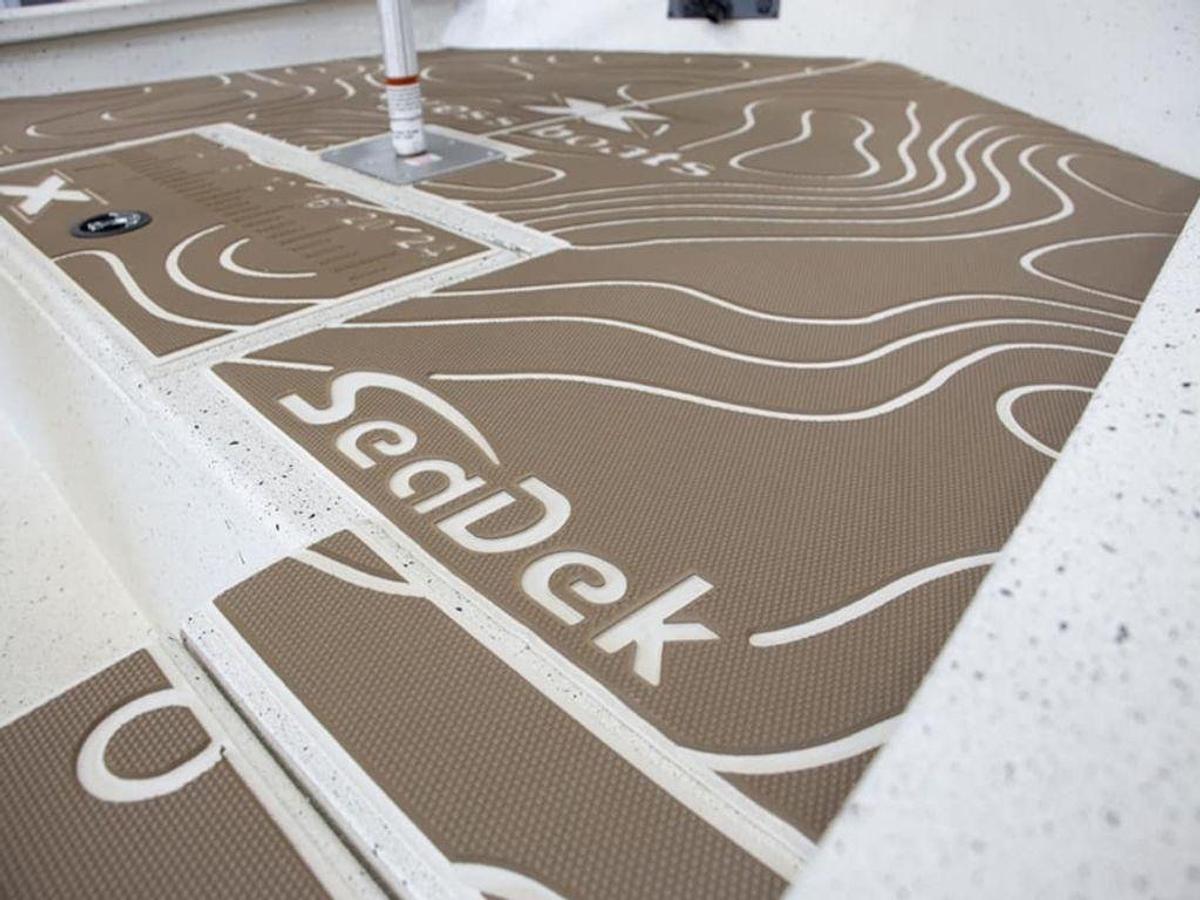 2025 Xpress Boats SW20B Base