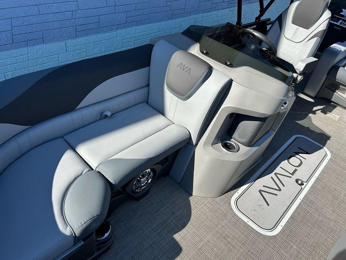 2025 Avalon 2385 LSZ VRL