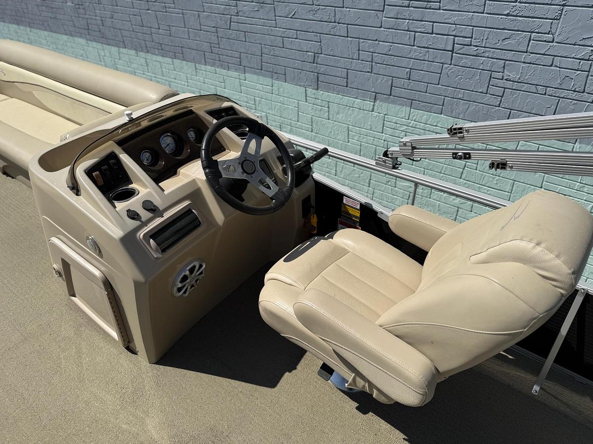 Used 2014 Bennington 24SLX