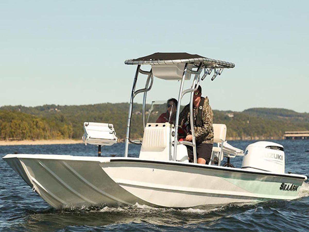 2025 SeaArk Big Daddy Center Console