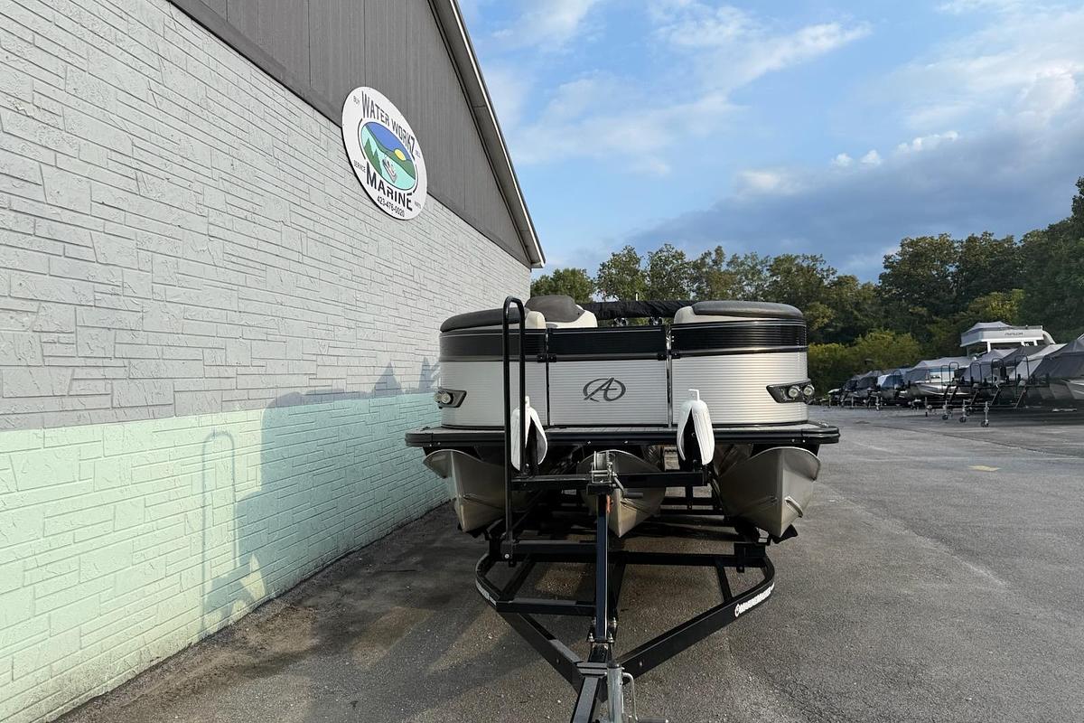 Used 2020 Avalon 2385 Catalina Quad Lounger